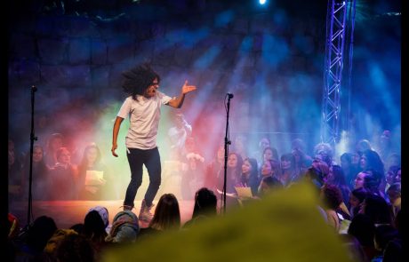 Koolulam: 1000 People Sing Bob Marley’s «One Love» in Jerusalem